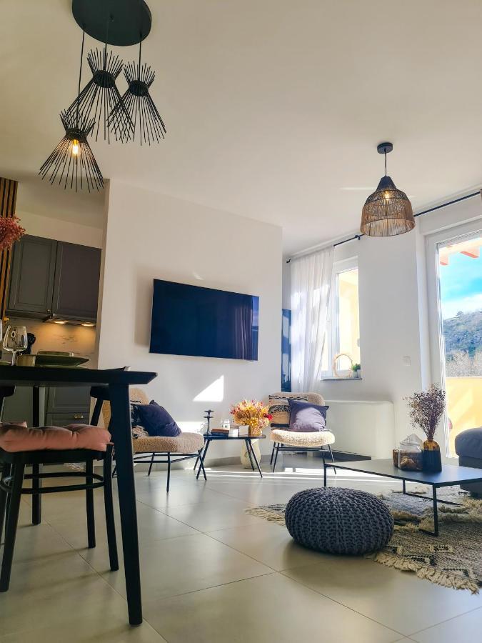 סנג' New - Apartment Finis מראה חיצוני תמונה