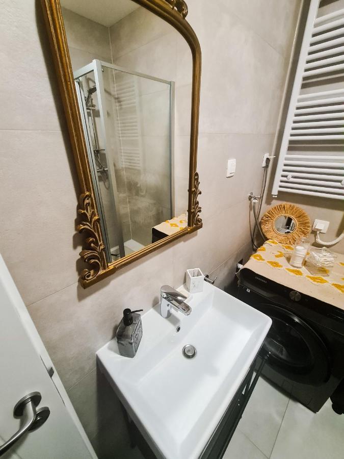 סנג' New - Apartment Finis מראה חיצוני תמונה