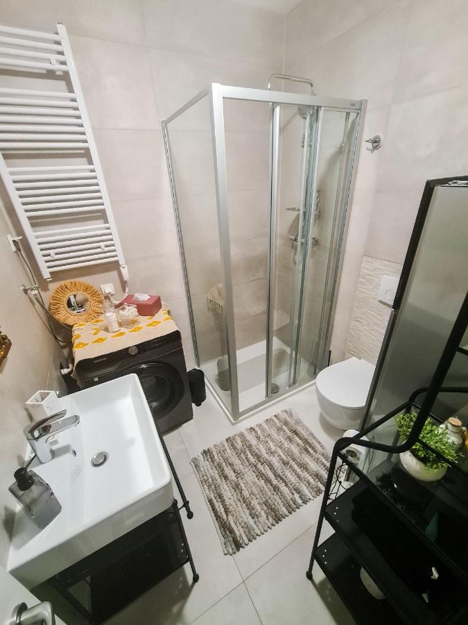 סנג' New - Apartment Finis מראה חיצוני תמונה