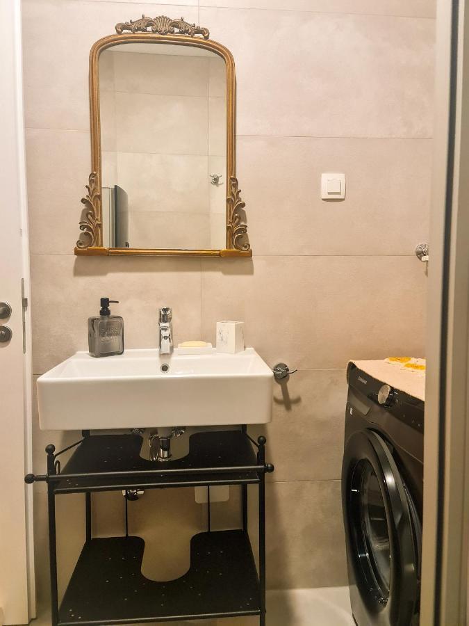 סנג' New - Apartment Finis מראה חיצוני תמונה